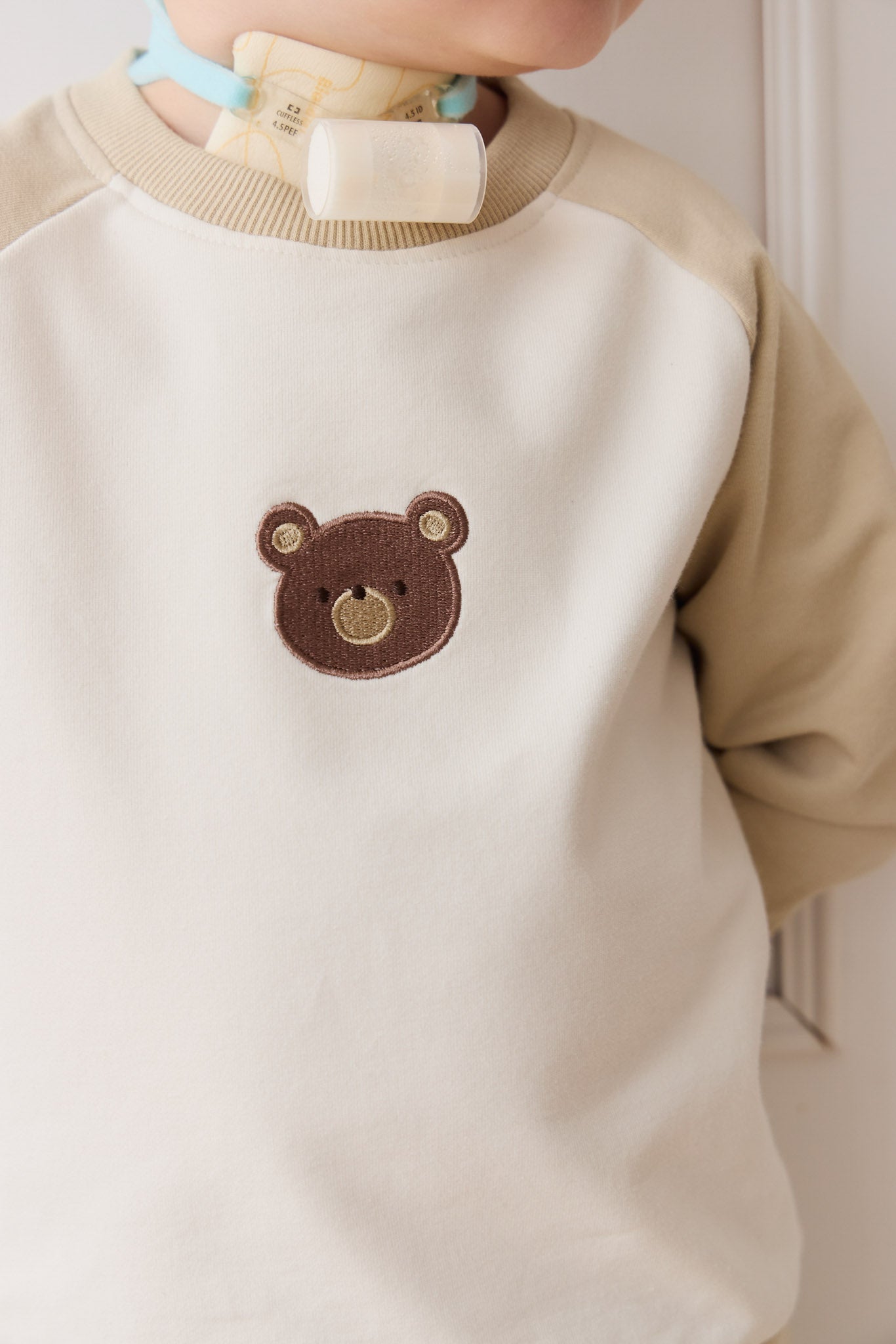 Organic Cotton Tao Sweatshirt - Biscuit/Cloud Bobbie Bear