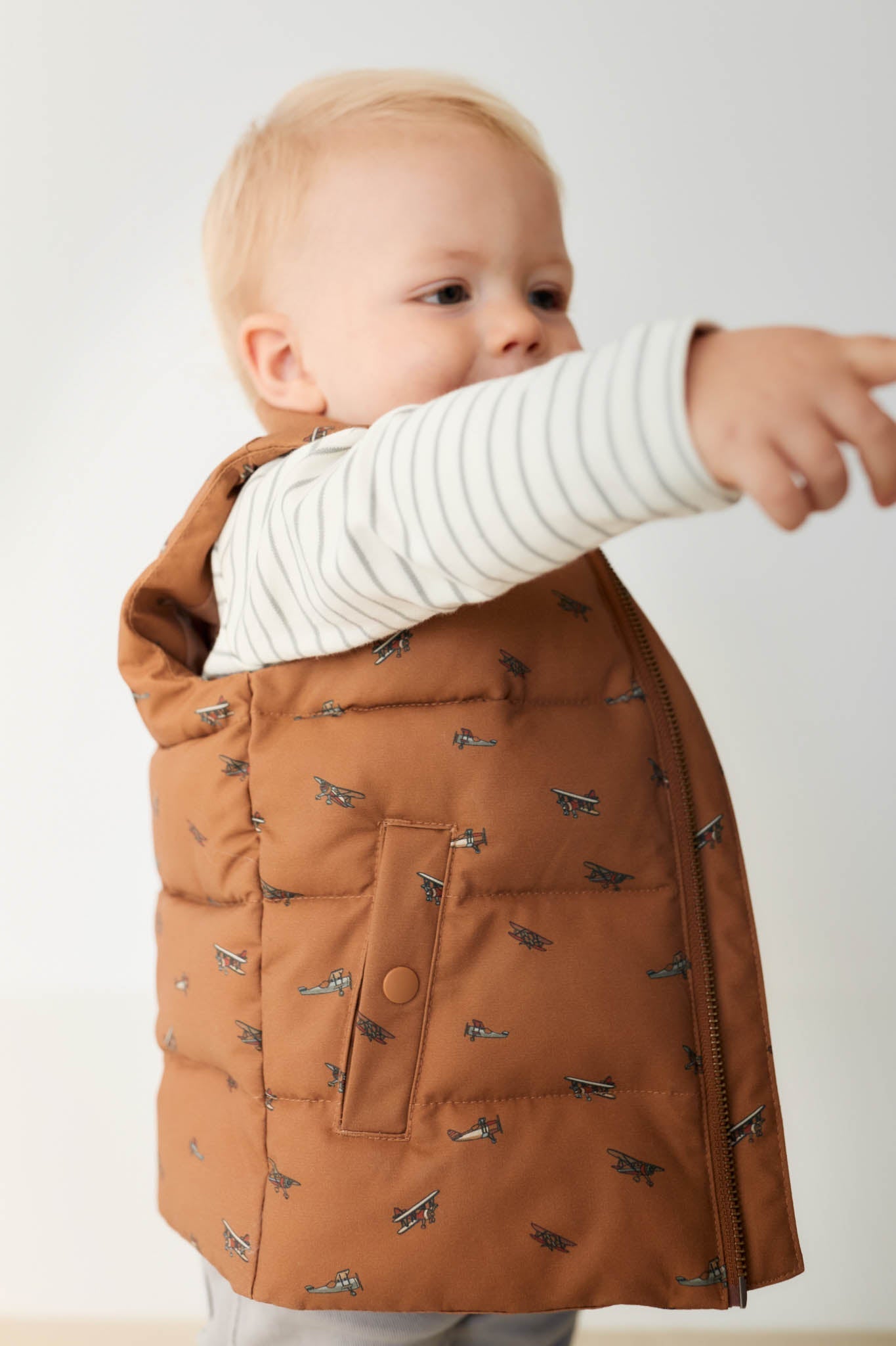 Taylor Vest - Avion Spiced